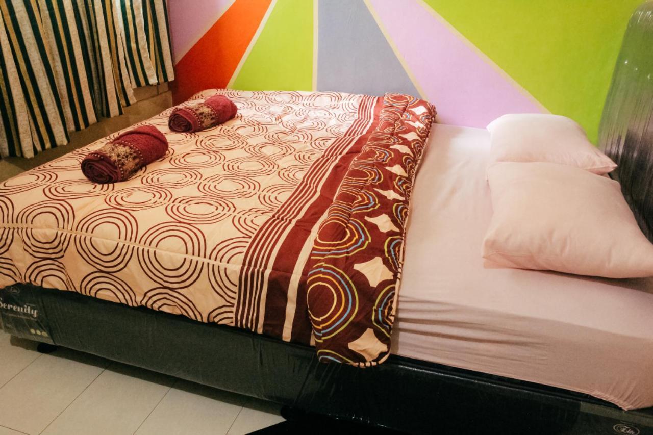 Simplycity Hostel Syariah Bandung Esterno foto