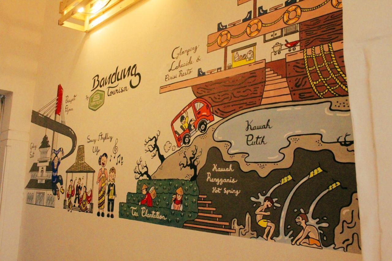 Simplycity Hostel Syariah Bandung Esterno foto