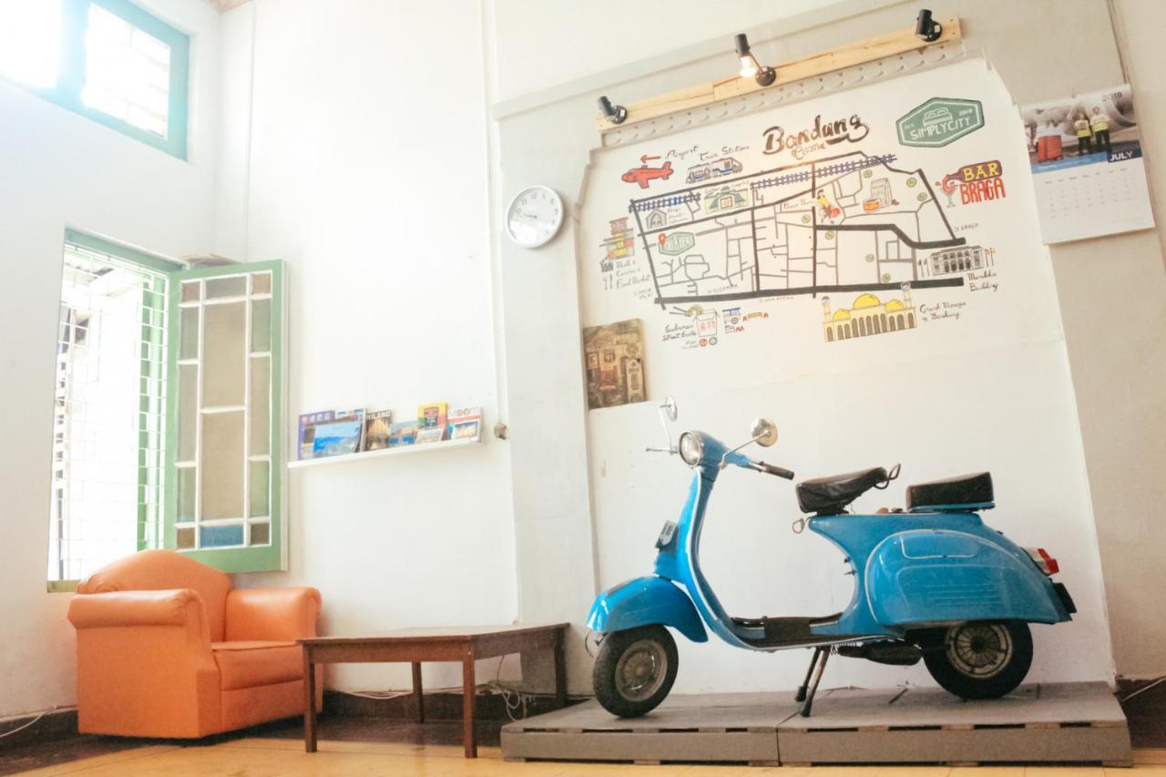 Simplycity Hostel Syariah Bandung Esterno foto