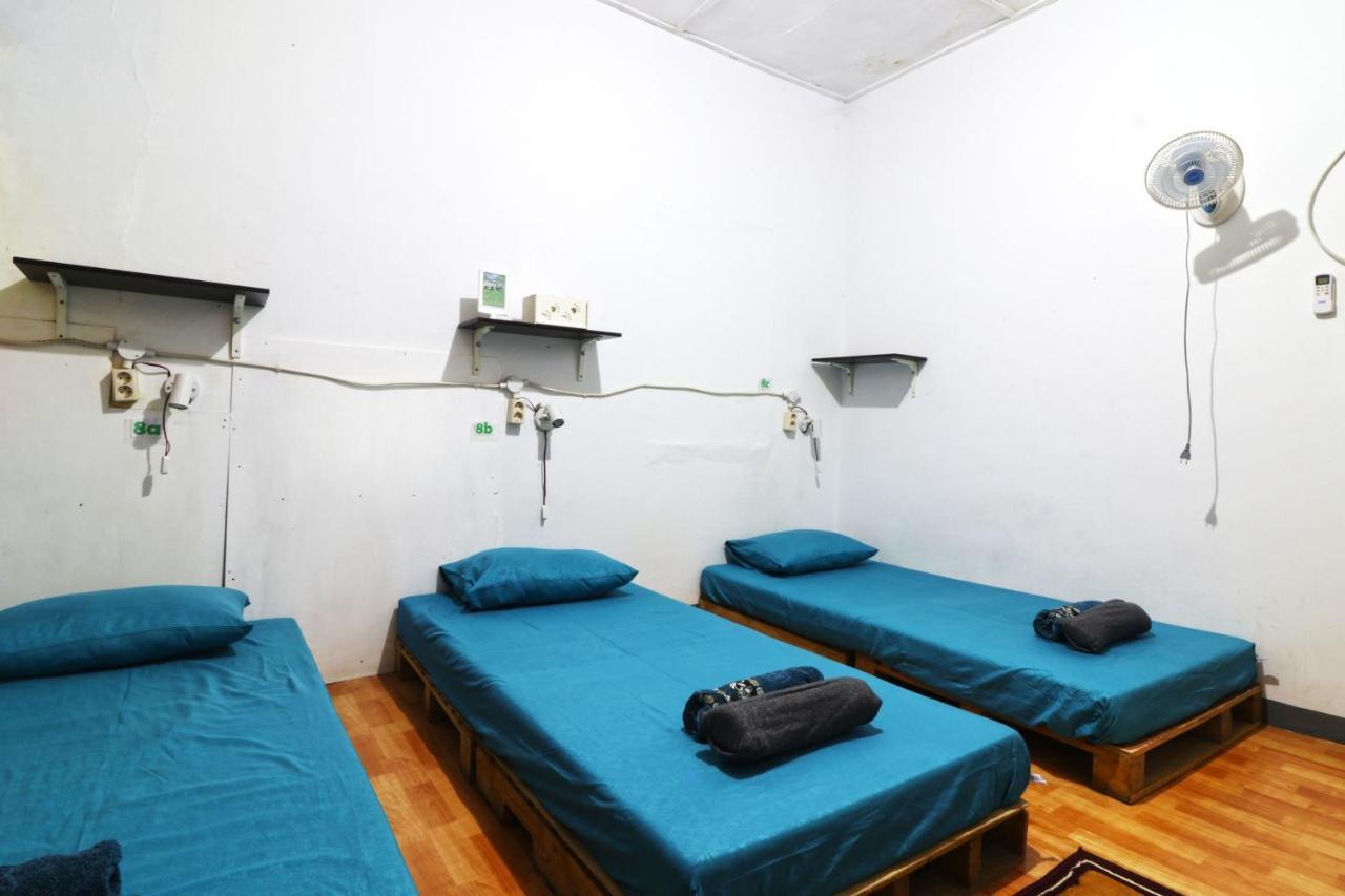 Simplycity Hostel Syariah Bandung Esterno foto