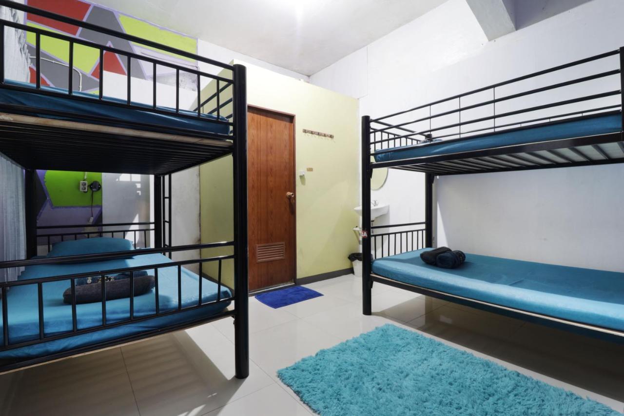 Simplycity Hostel Syariah Bandung Esterno foto